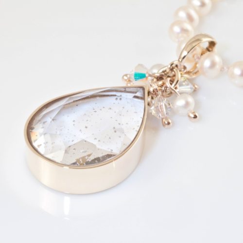 Ashes-in-Crystal-Teardrop-Gold-Pearl-Square