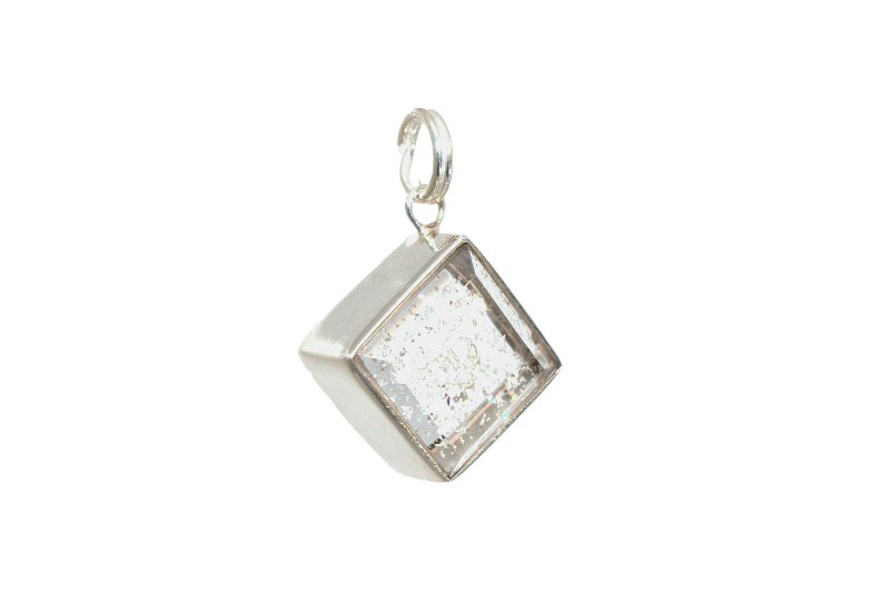 ashes-in-jewellery-charm